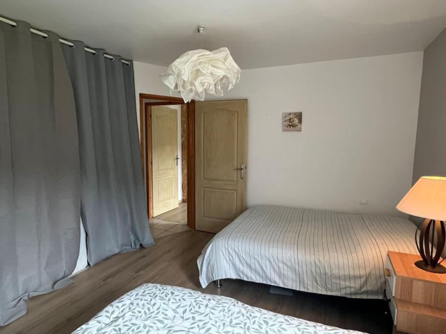 Appartement 5 Personnes Avec Espace Plein Air Saint-Maurice-sur-Moselle Luaran gambar