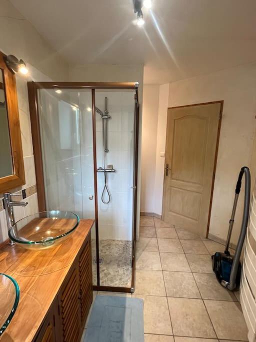 Appartement 5 Personnes Avec Espace Plein Air Saint-Maurice-sur-Moselle Luaran gambar